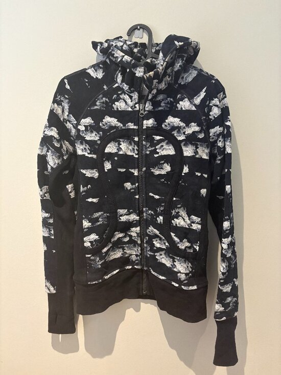 lululemon athletica Tops - Lululemon Scuba Hoodie III Fleur Sombre Black White Floral